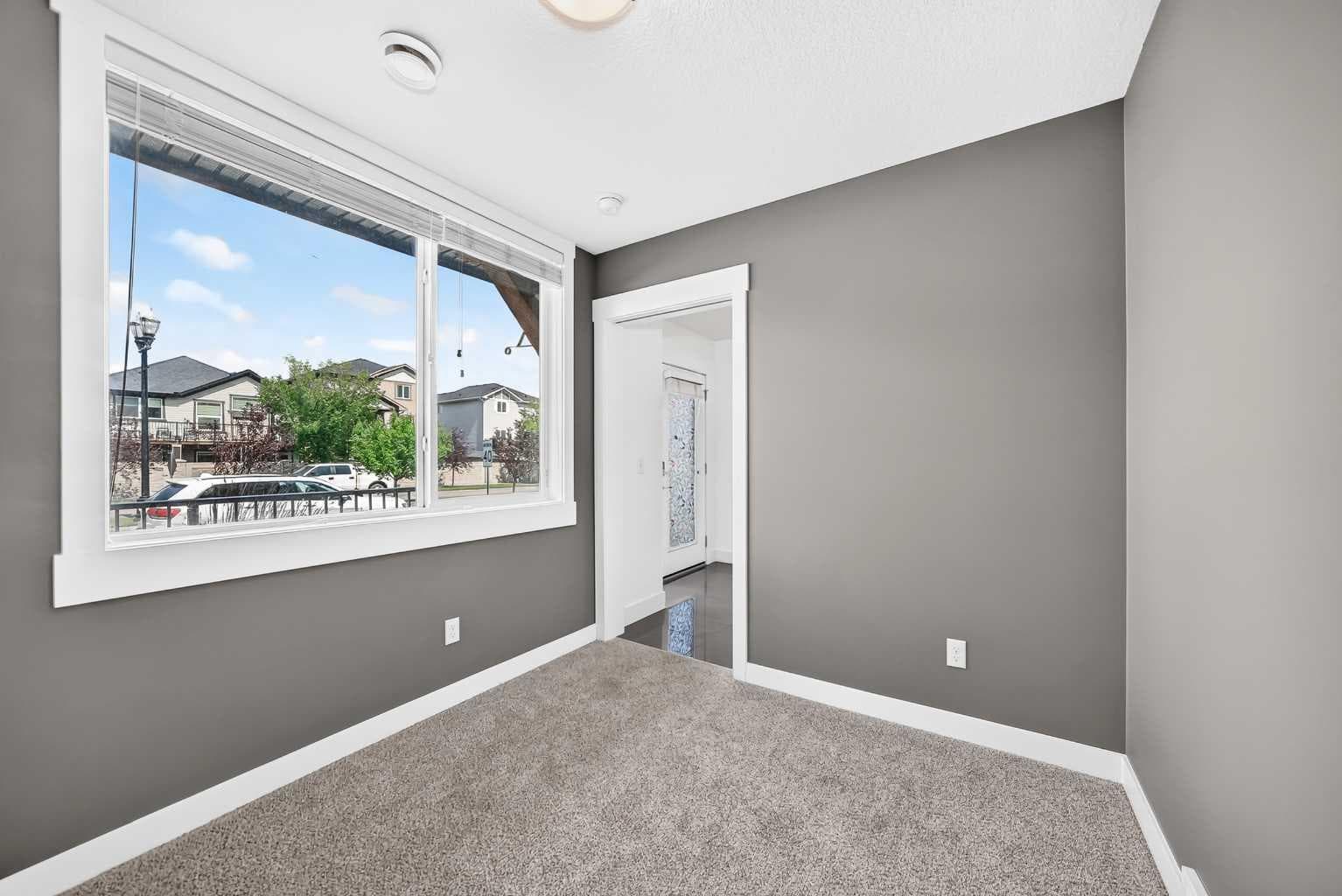 2, 111 Rainbow Falls Gate 