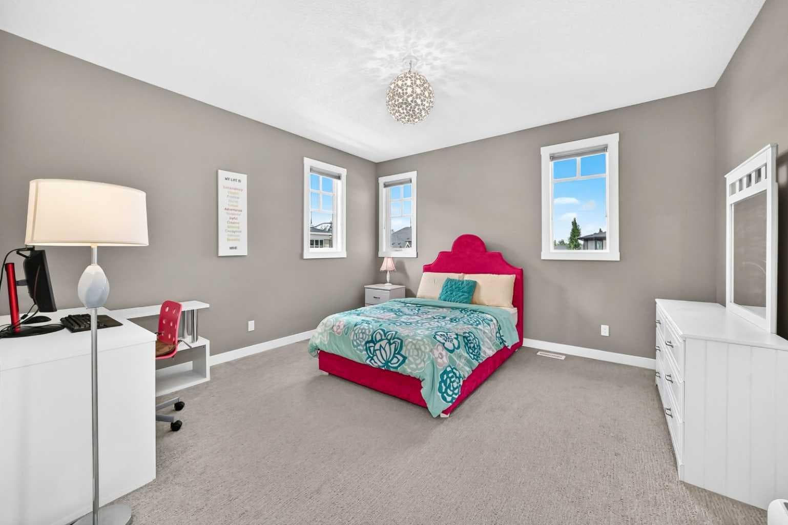 33 Aspen Summit Circle SW