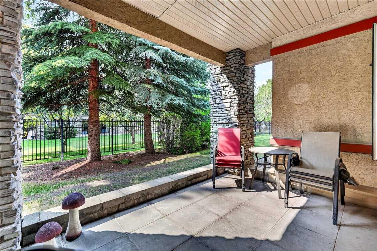 1109, 1109 Lake Fraser Green SE