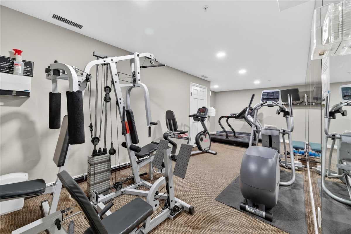 1109, 1109 Lake Fraser Green SE