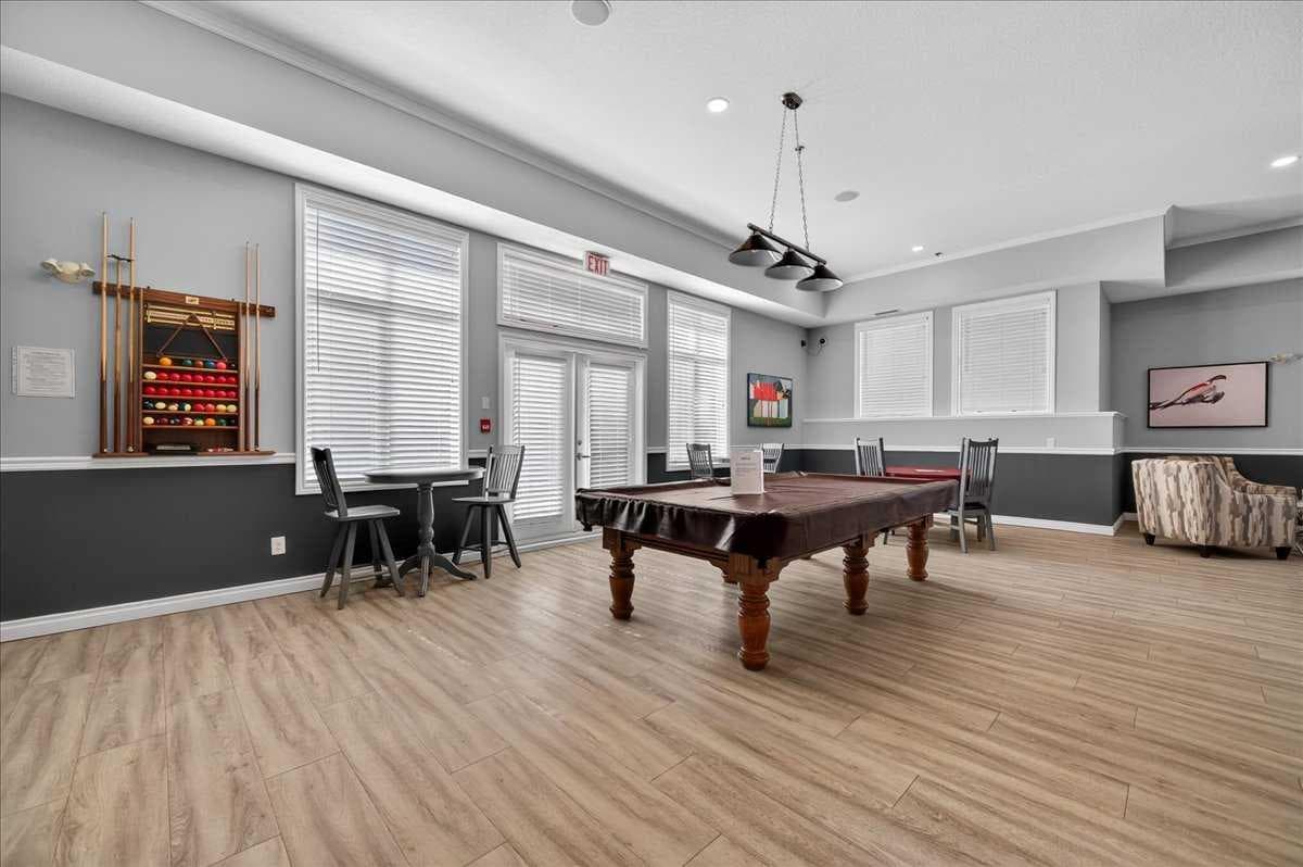 1109, 1109 Lake Fraser Green SE