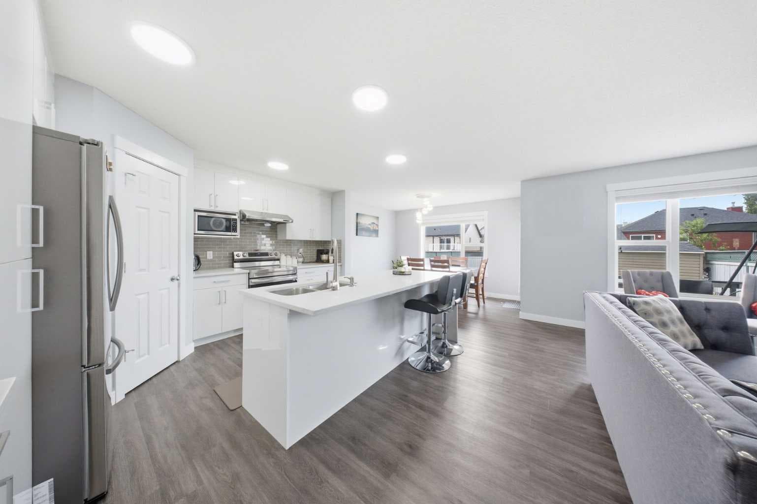 19 MARTHA'S MEADOW Close NE