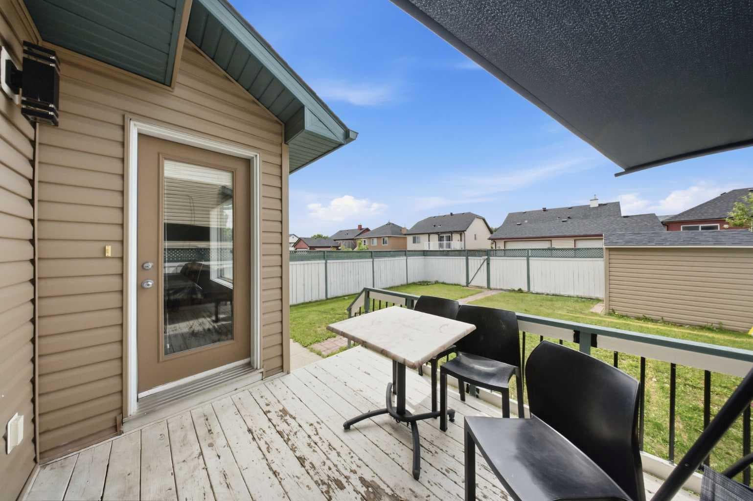 19 MARTHA'S MEADOW Close NE