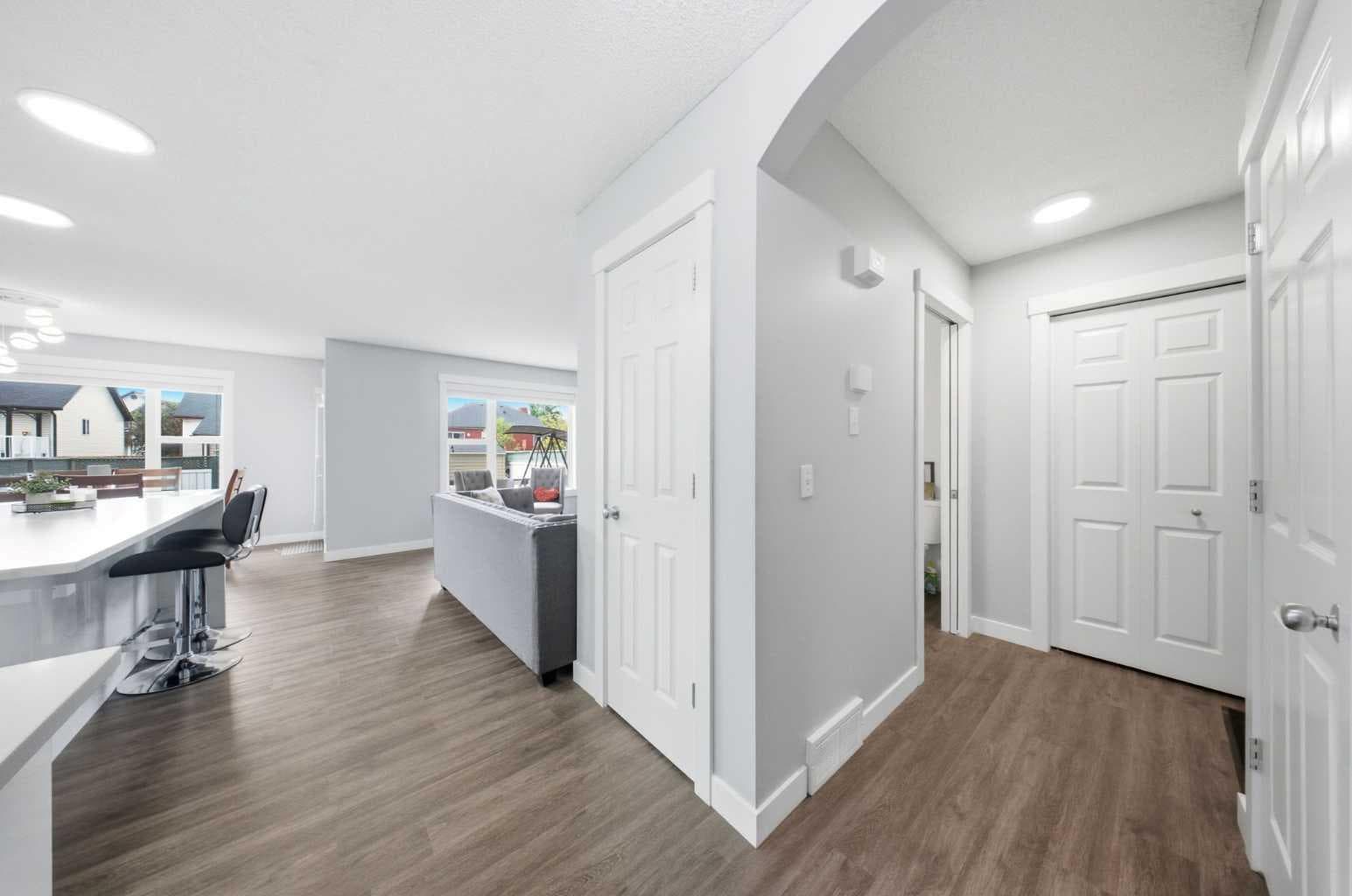 19 MARTHA'S MEADOW Close NE