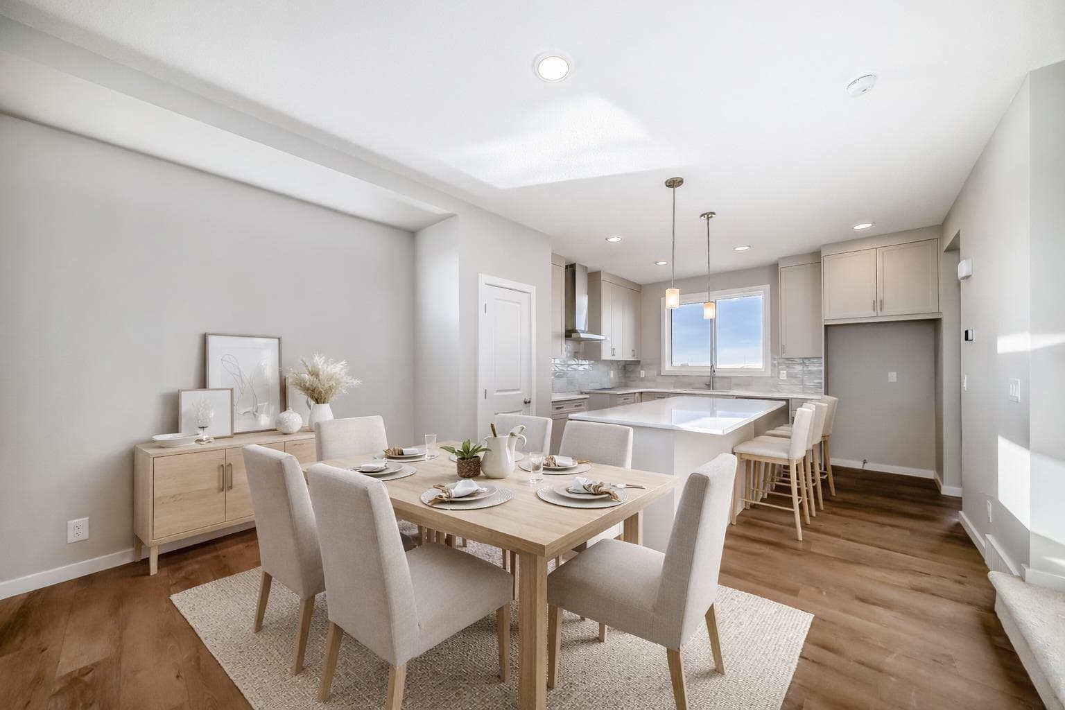 61 Monarch Boulevard 
