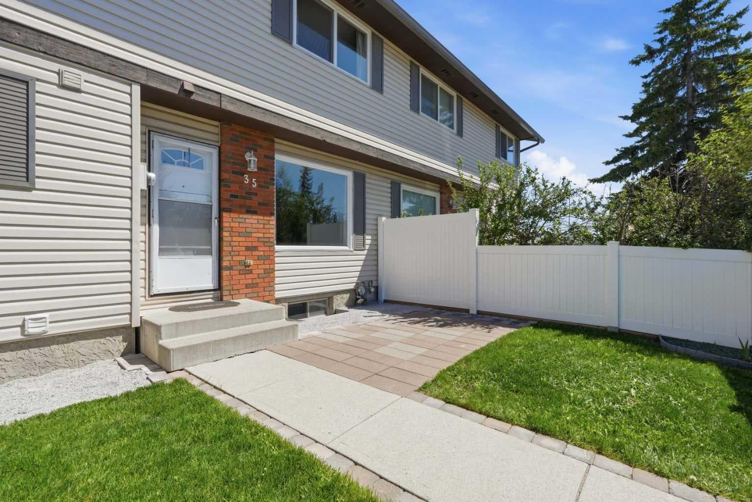 35, 740 Bracewood Drive SW