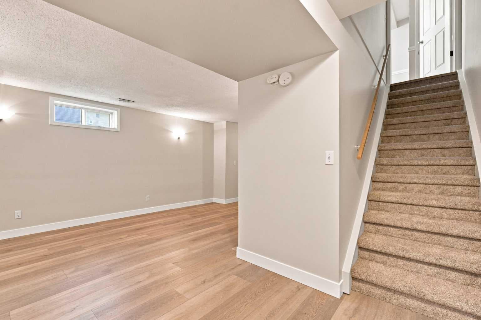 35, 740 Bracewood Drive SW