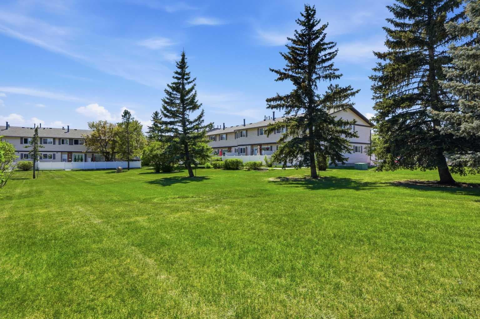35, 740 Bracewood Drive SW