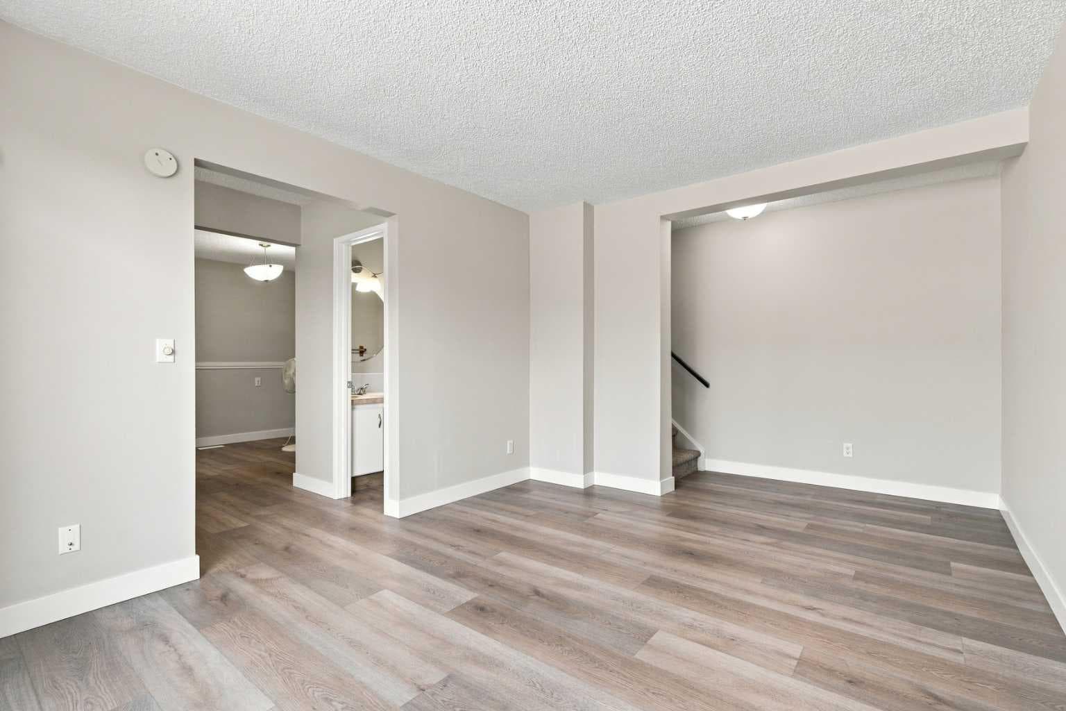35, 740 Bracewood Drive SW