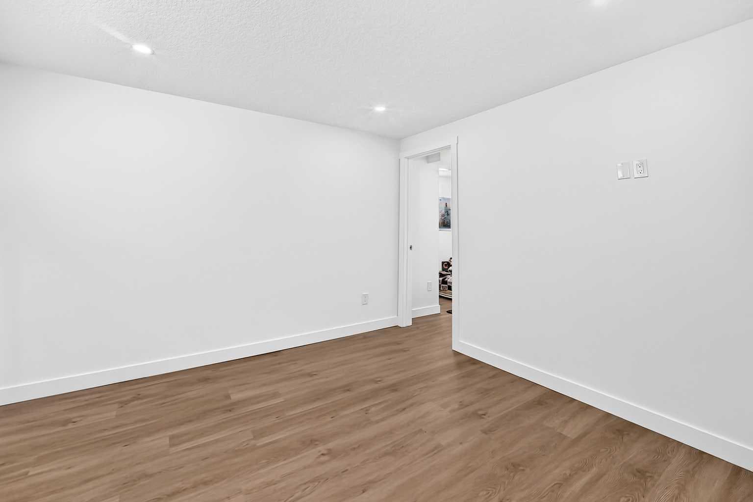8 Skyview Point Terrace NE