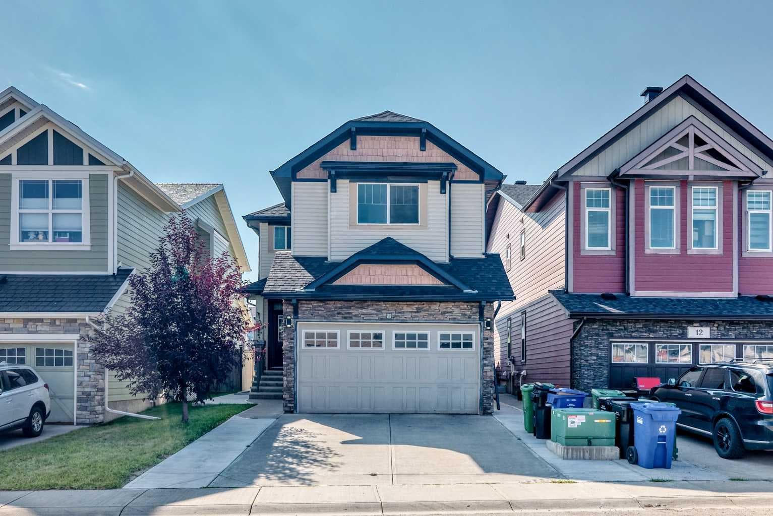 8 Skyview Point Terrace NE