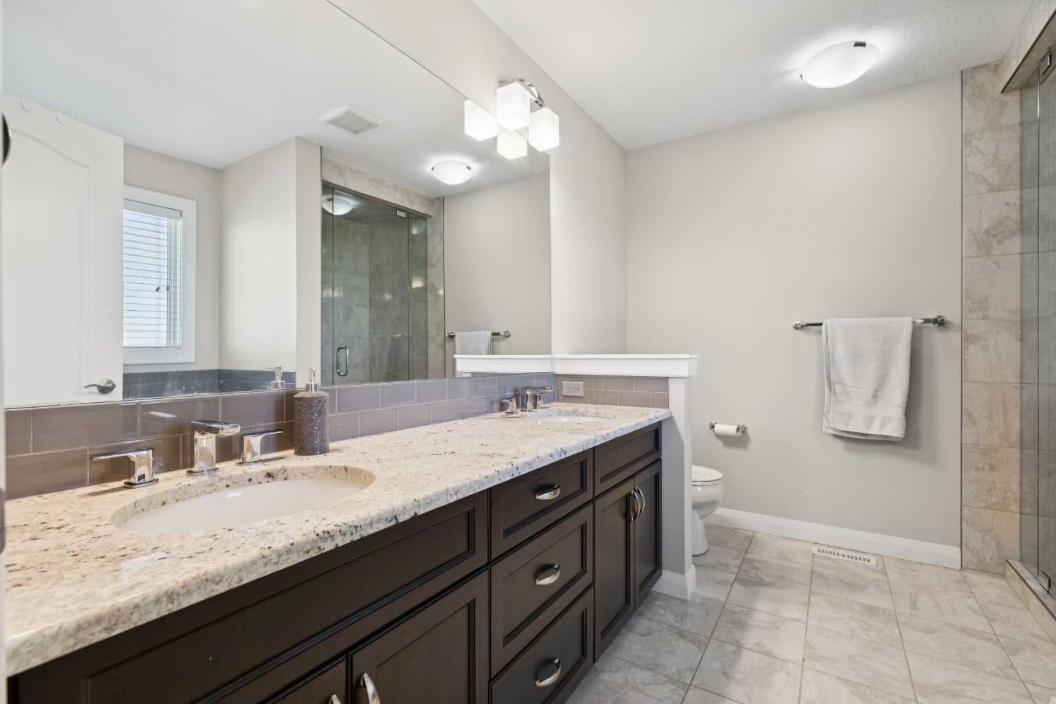215 Redstone Heights NE