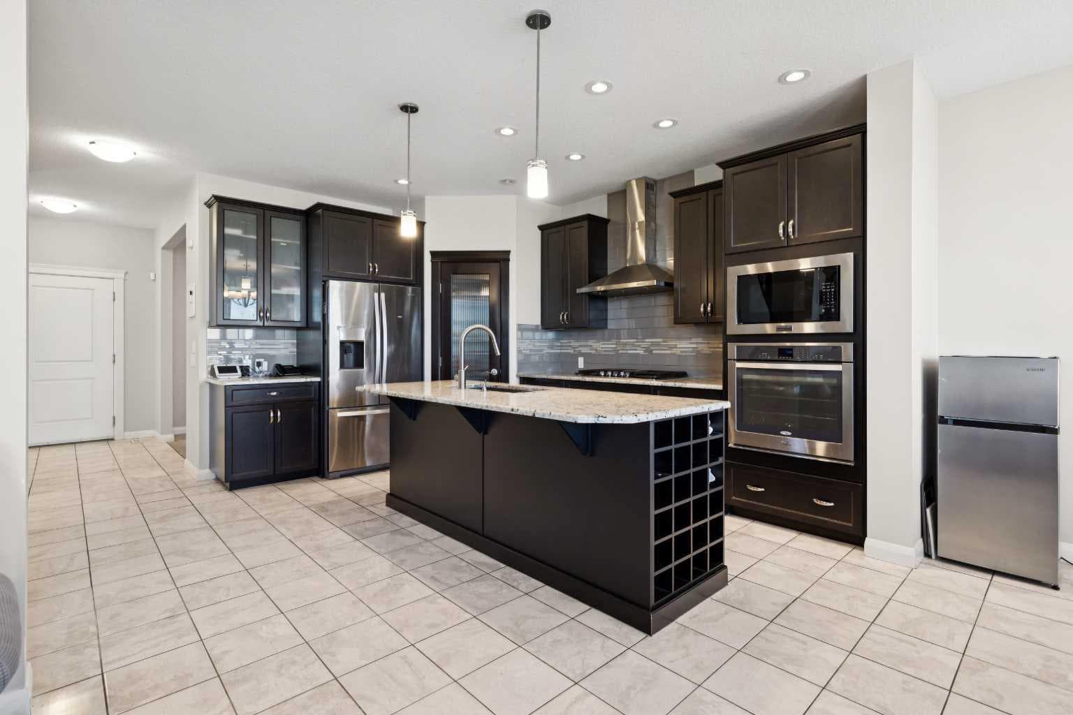 215 Redstone Heights NE