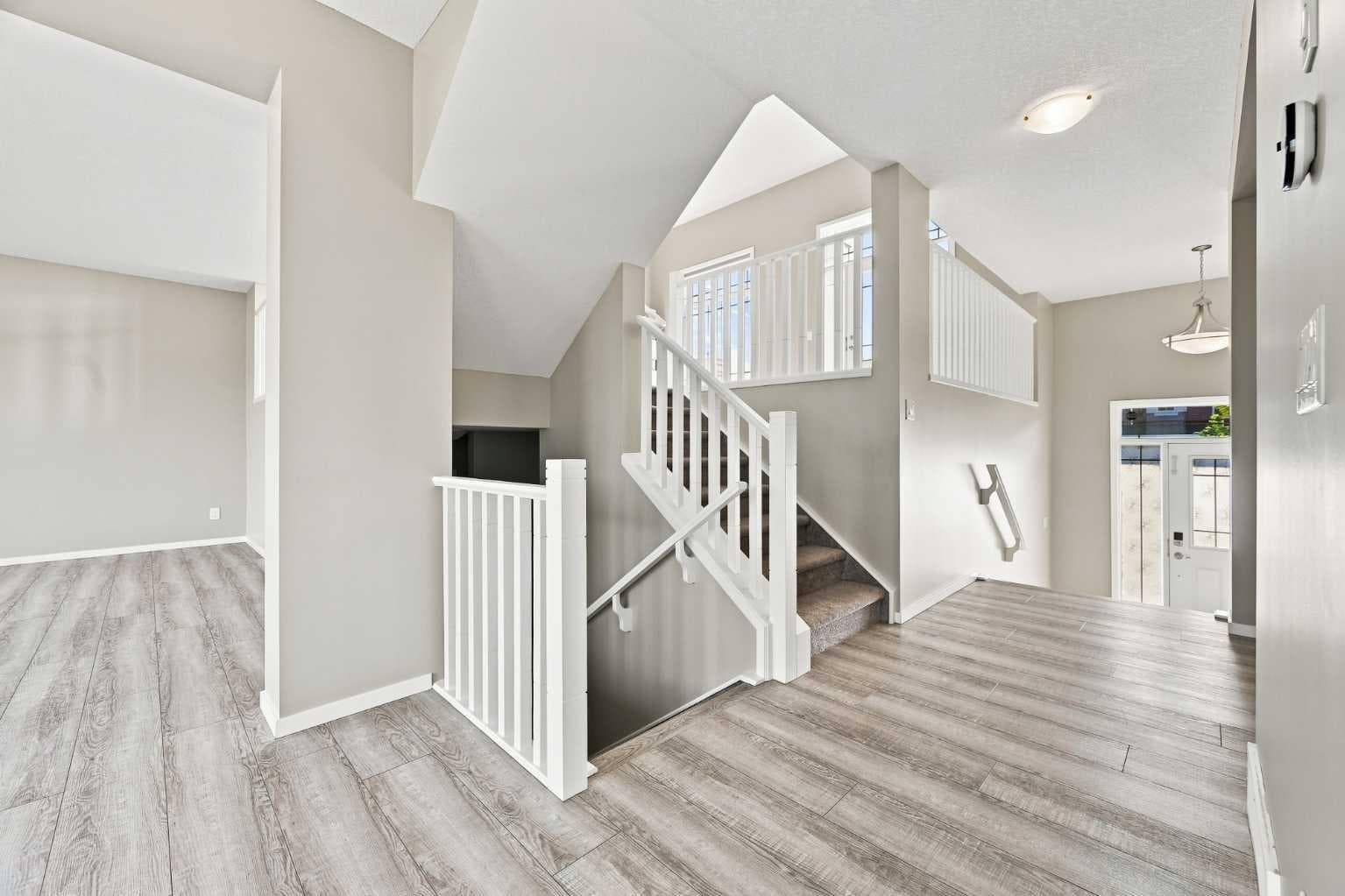 142 Yorkstone Way SW