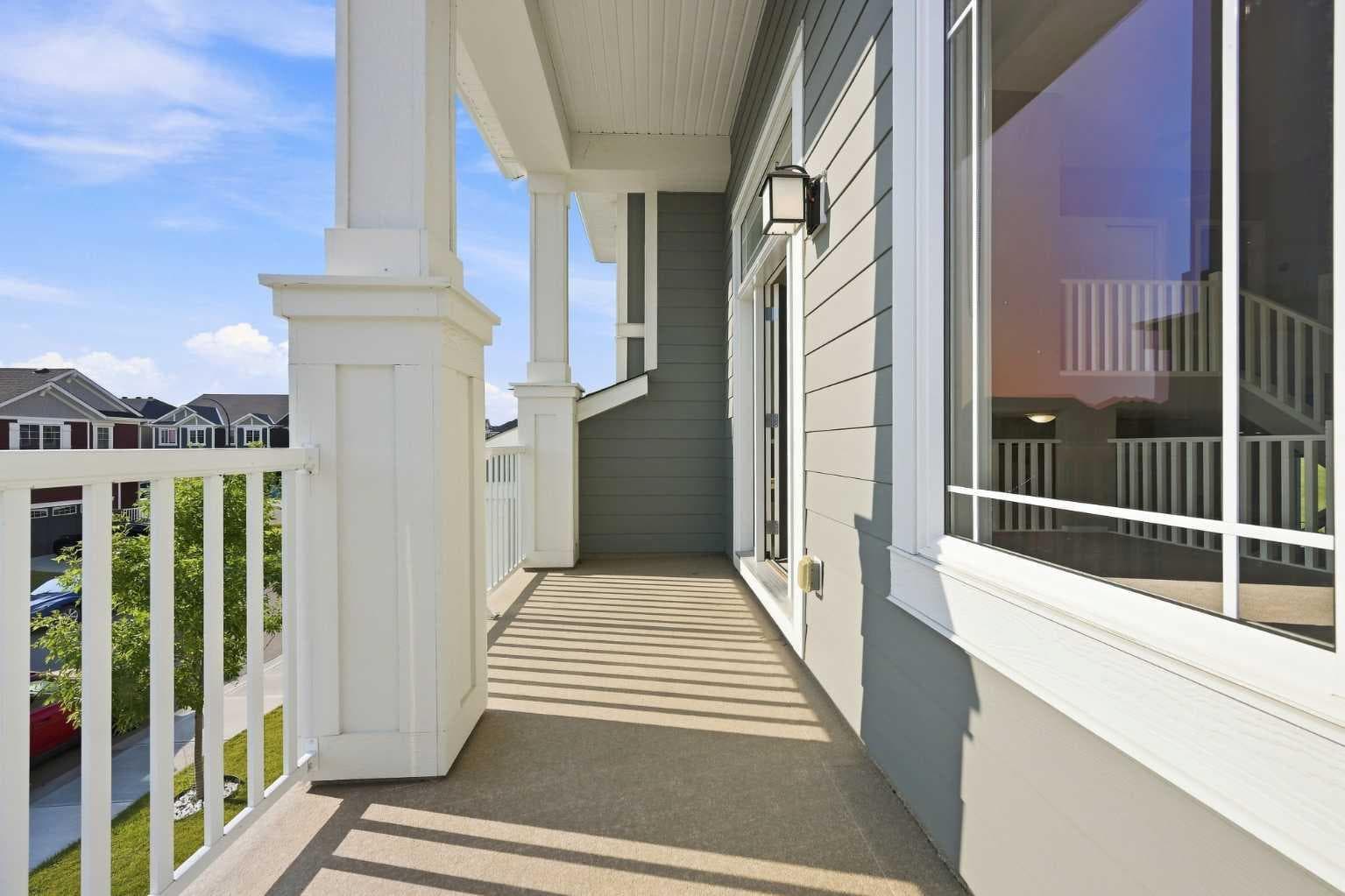 142 Yorkstone Way SW