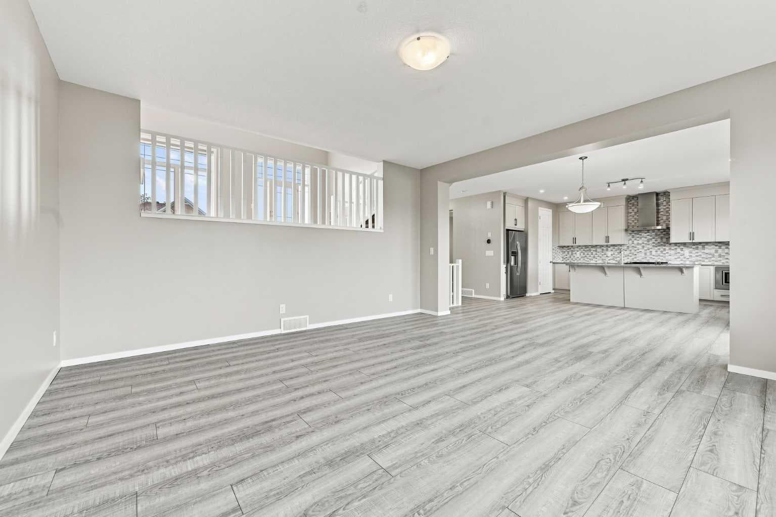 142 Yorkstone Way SW