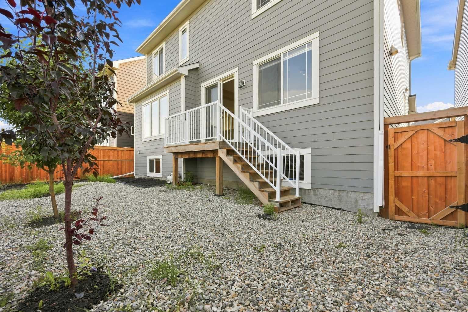 142 Yorkstone Way SW