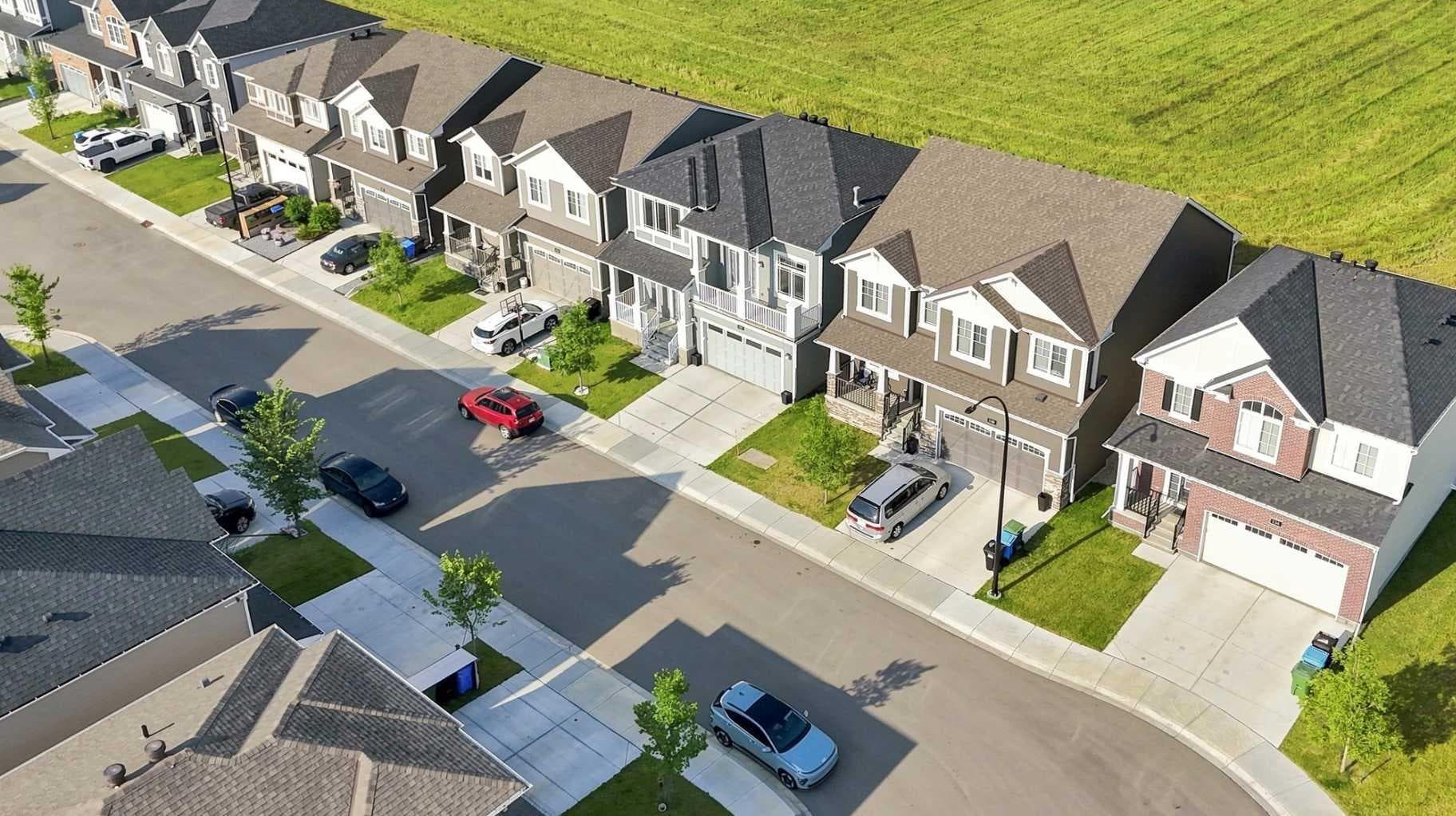 142 Yorkstone Way SW