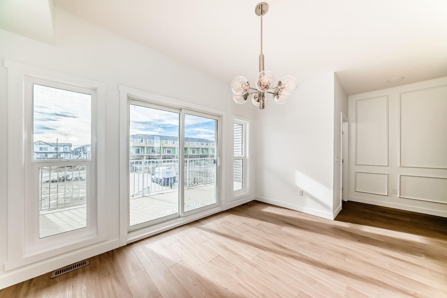 85 145 chelsea Mews 
