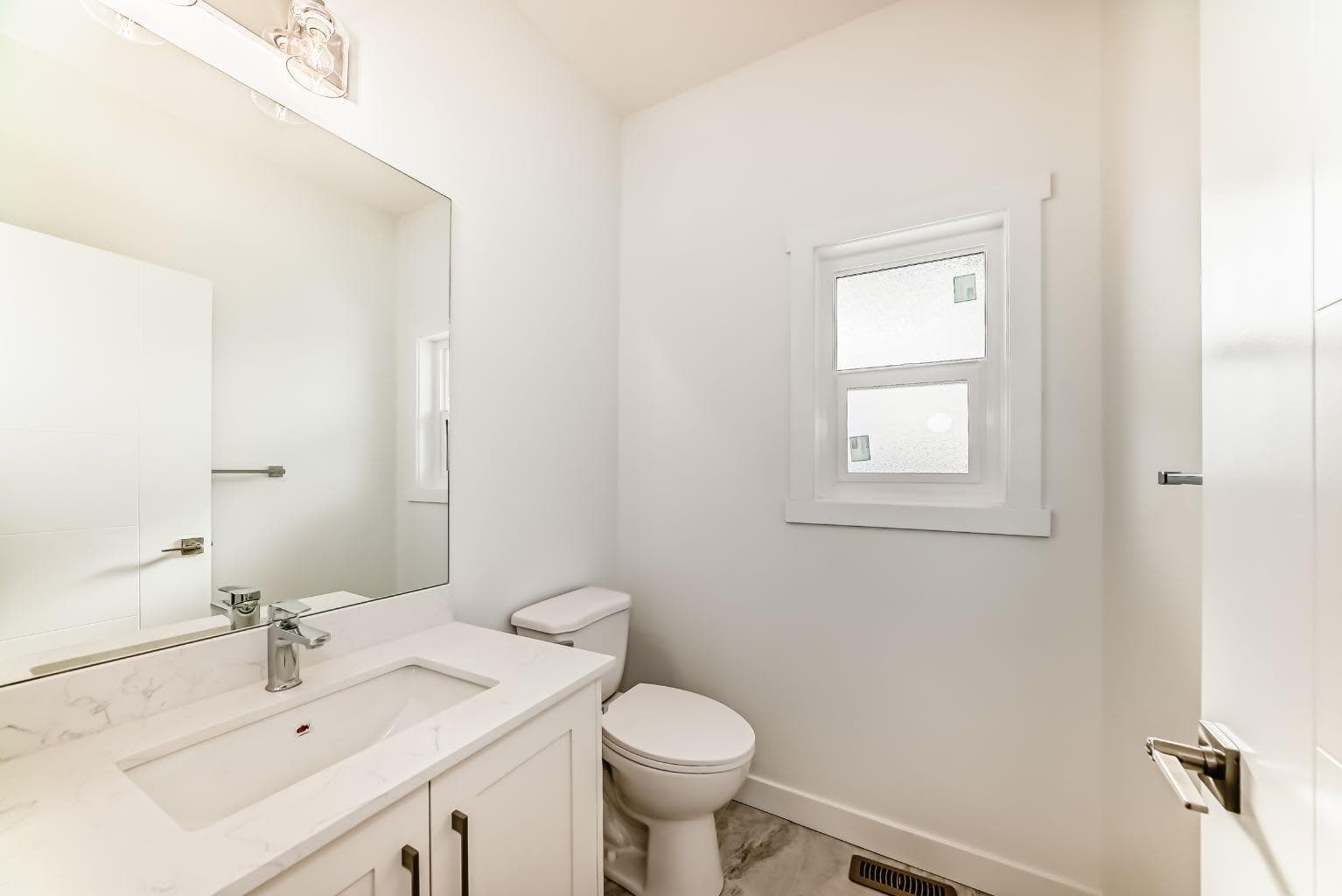 85 145 chelsea Mews 