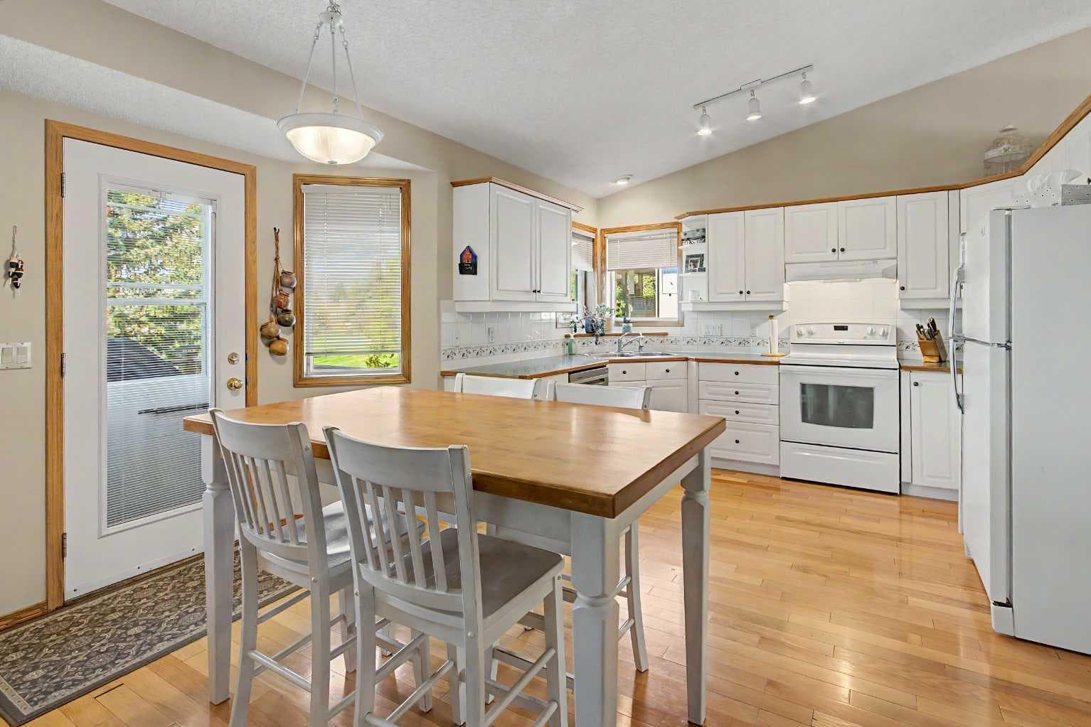 54 Edendale Crescent SE