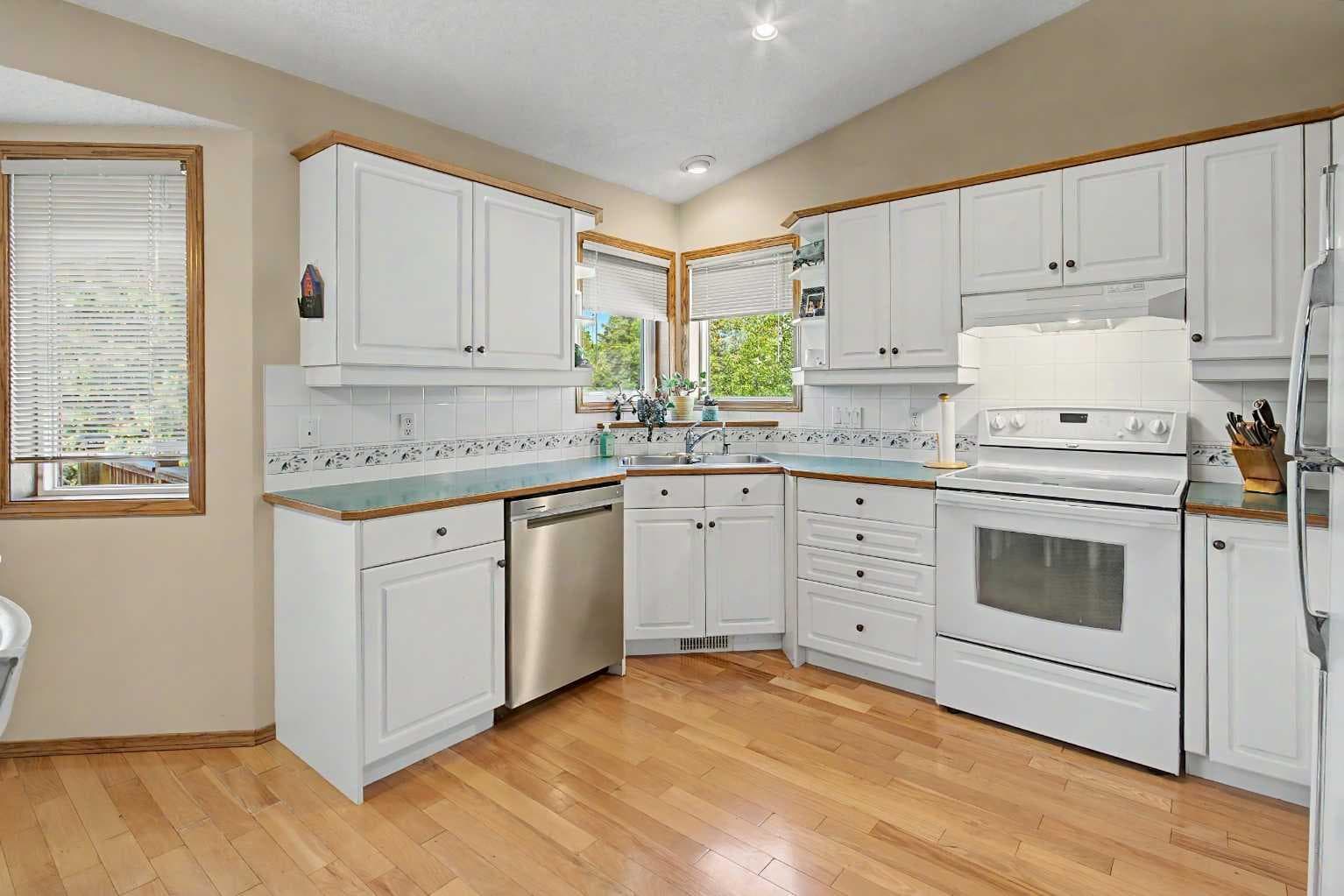 54 Edendale Crescent SE