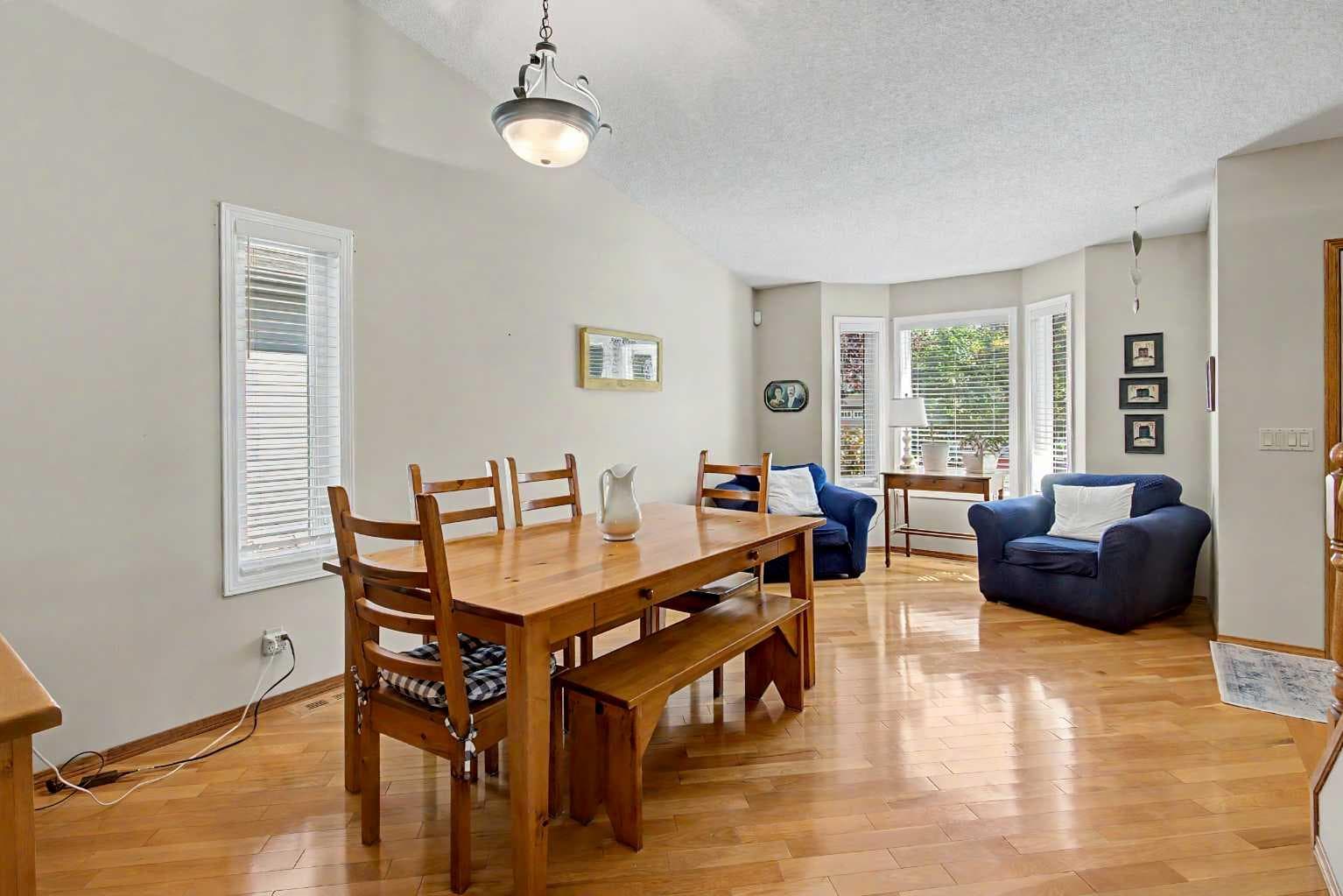 54 Edendale Crescent SE