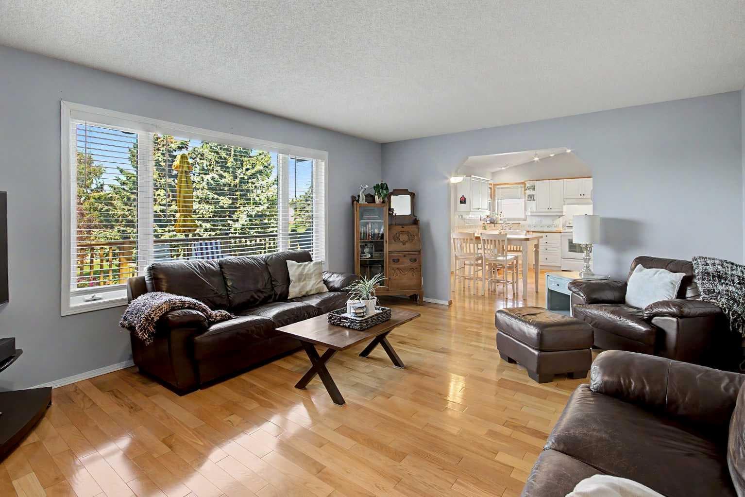 54 Edendale Crescent SE