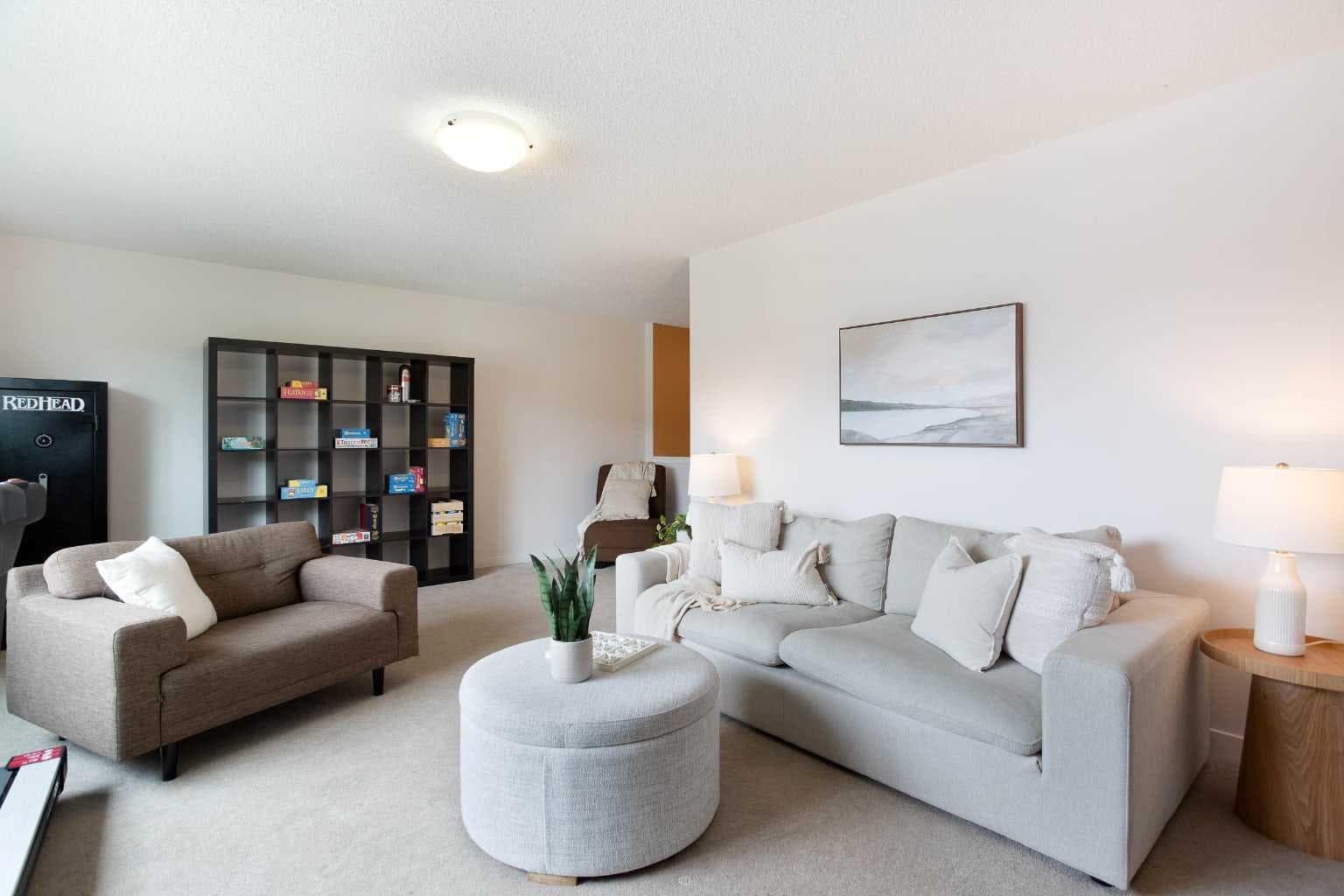 2 Kingston View SE
