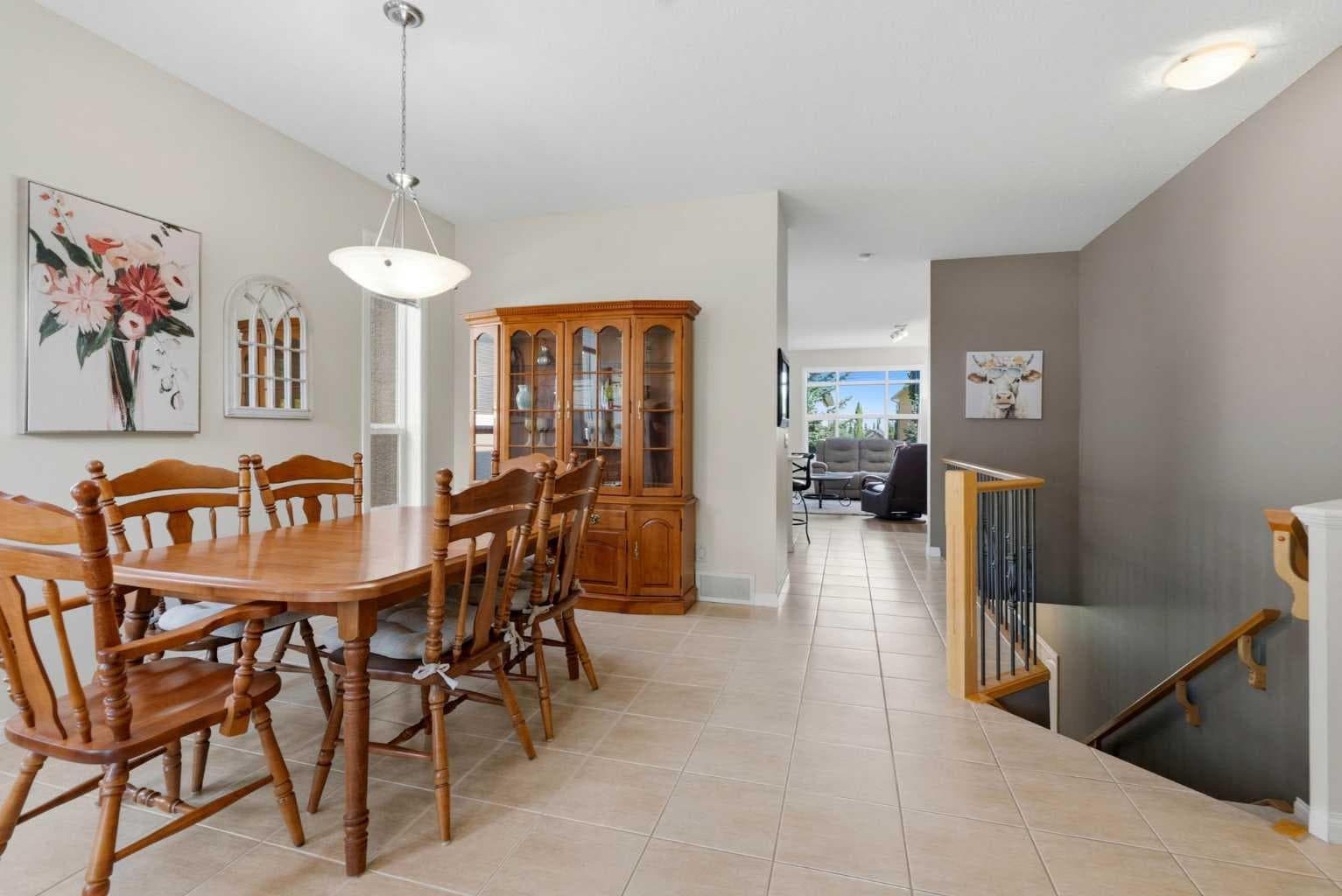 14 Evercreek Bluffs Place SW