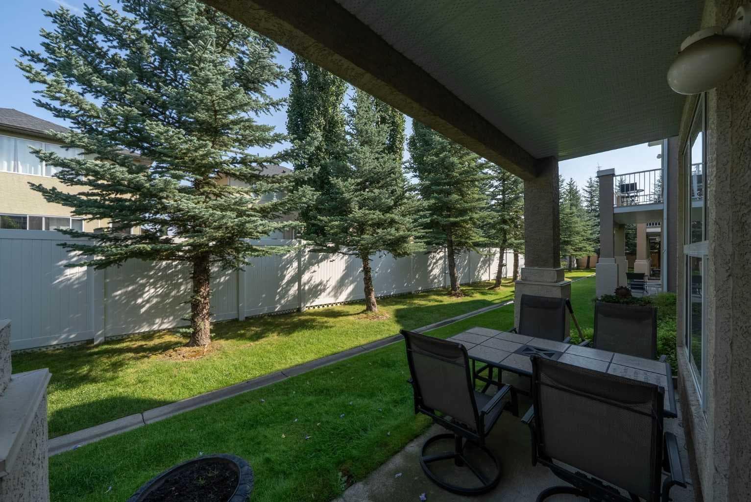 14 Evercreek Bluffs Place SW