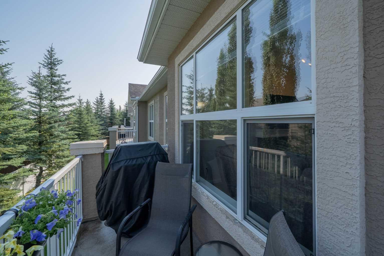 14 Evercreek Bluffs Place SW