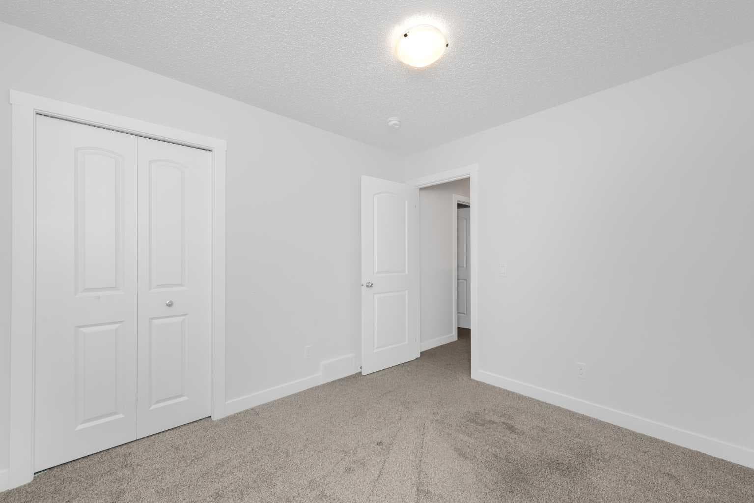 206 Legacy Glen Court SE