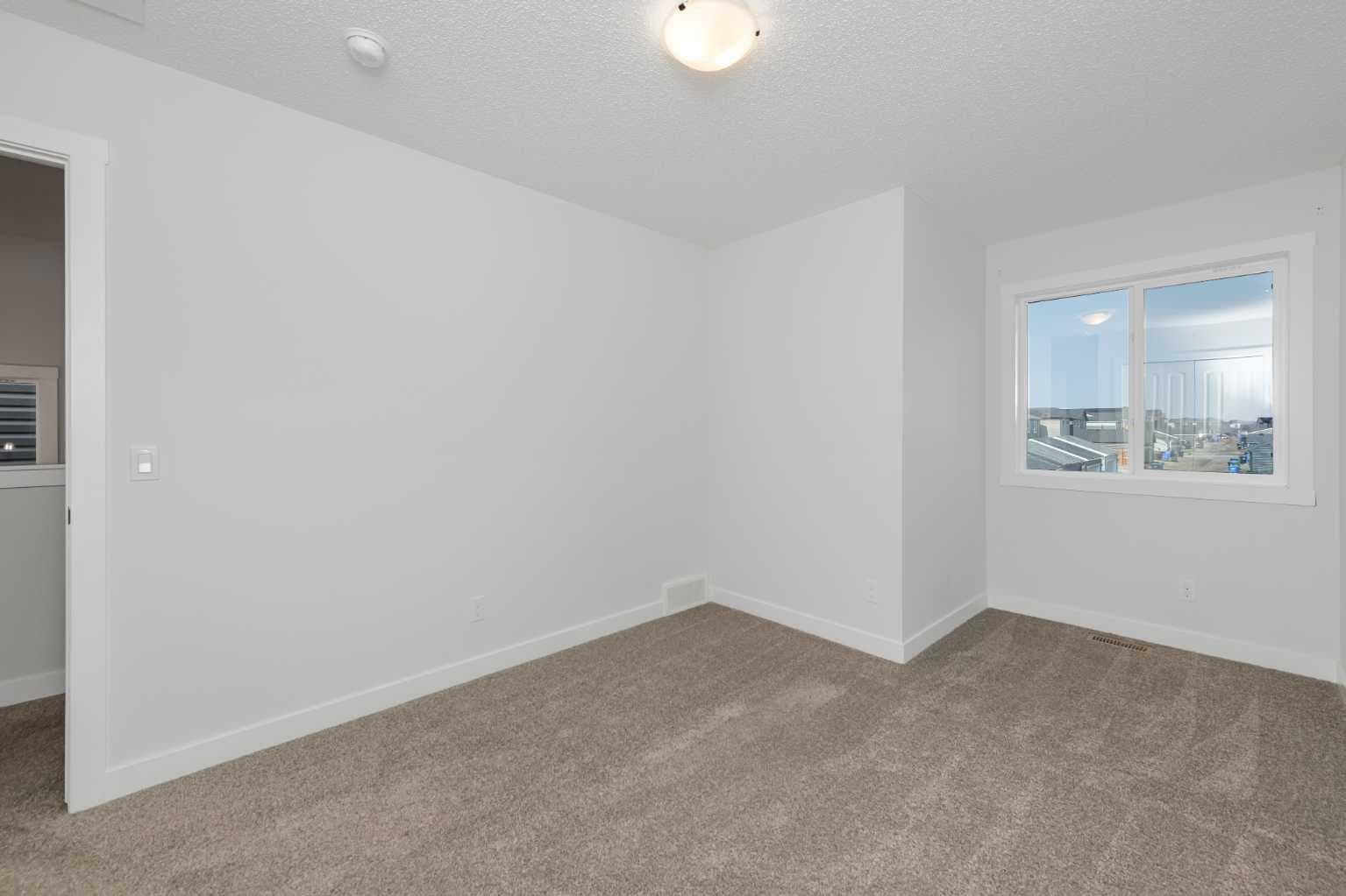 206 Legacy Glen Court SE