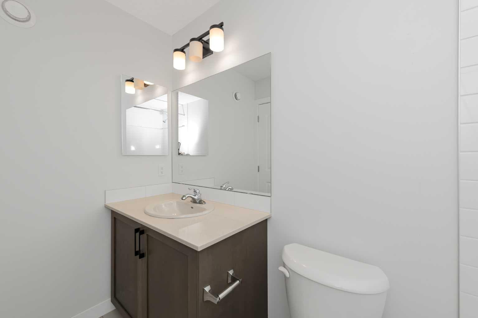 206 Legacy Glen Court SE