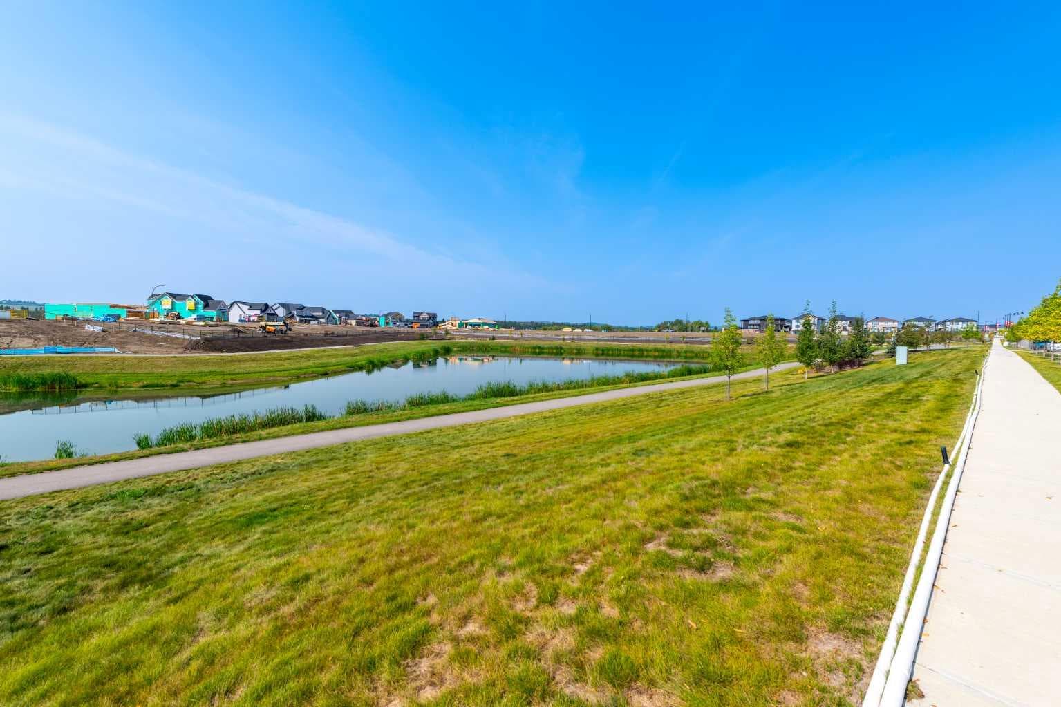 206 Legacy Glen Court SE