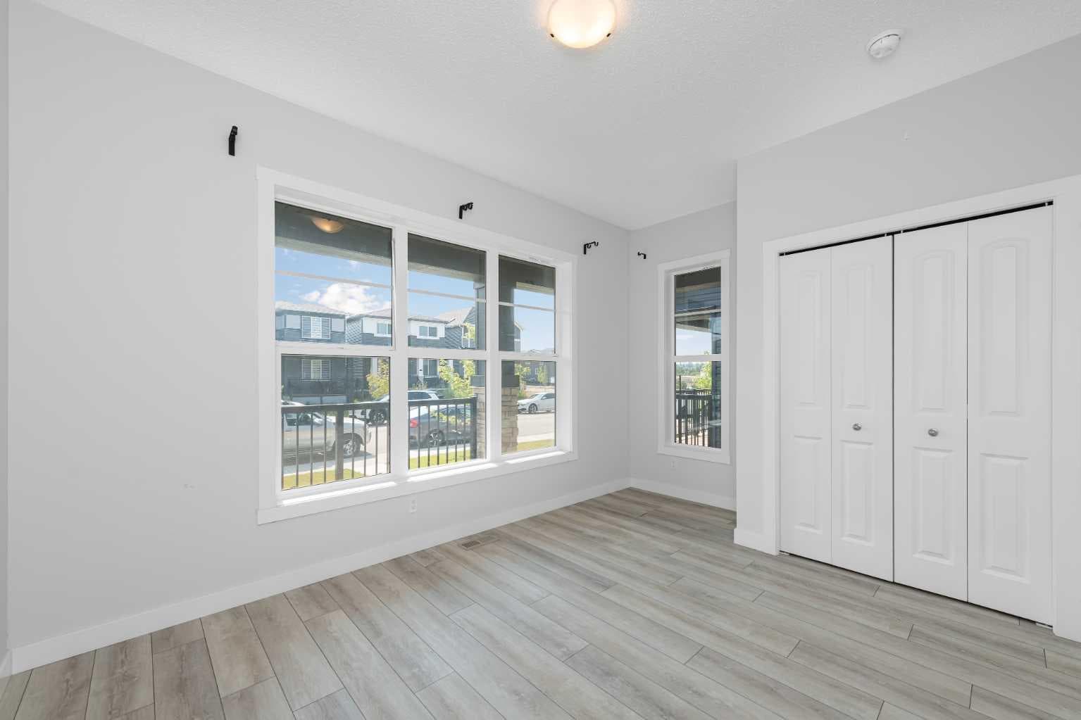 206 Legacy Glen Court SE