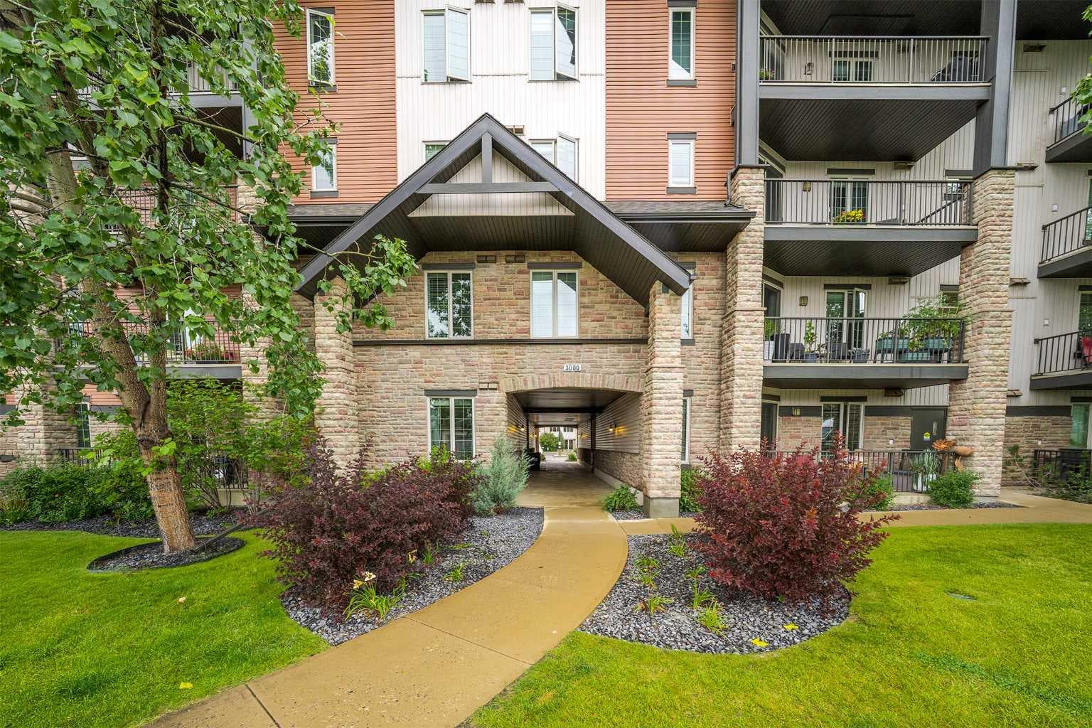3104, 15 Sunset Square 