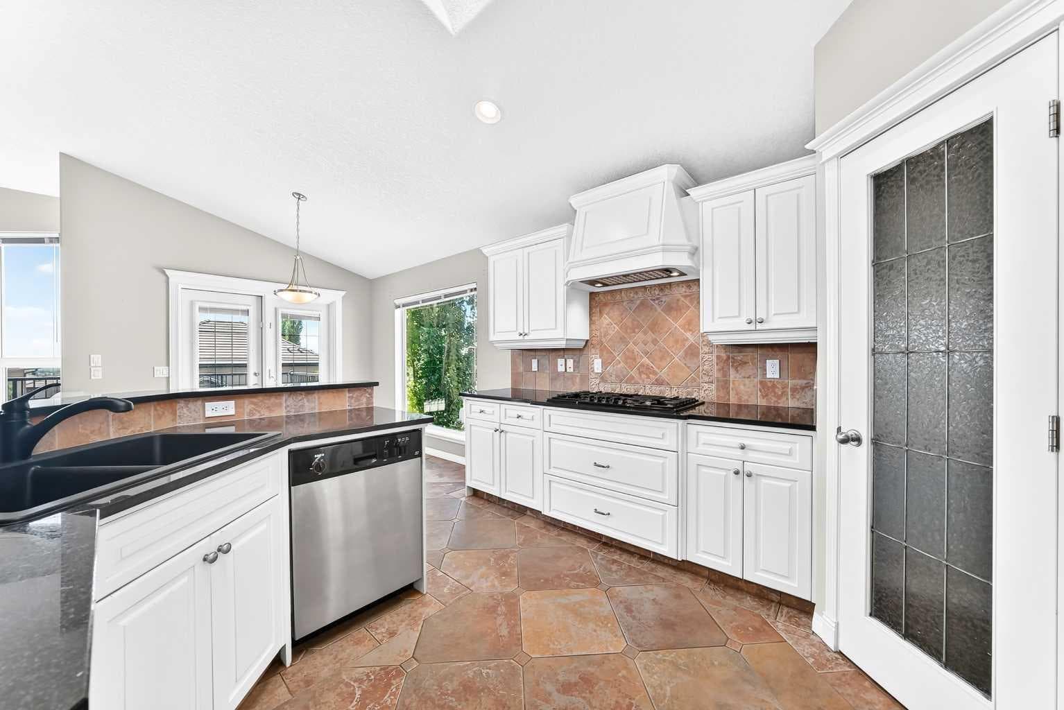 35 Arbour Vista Way NW