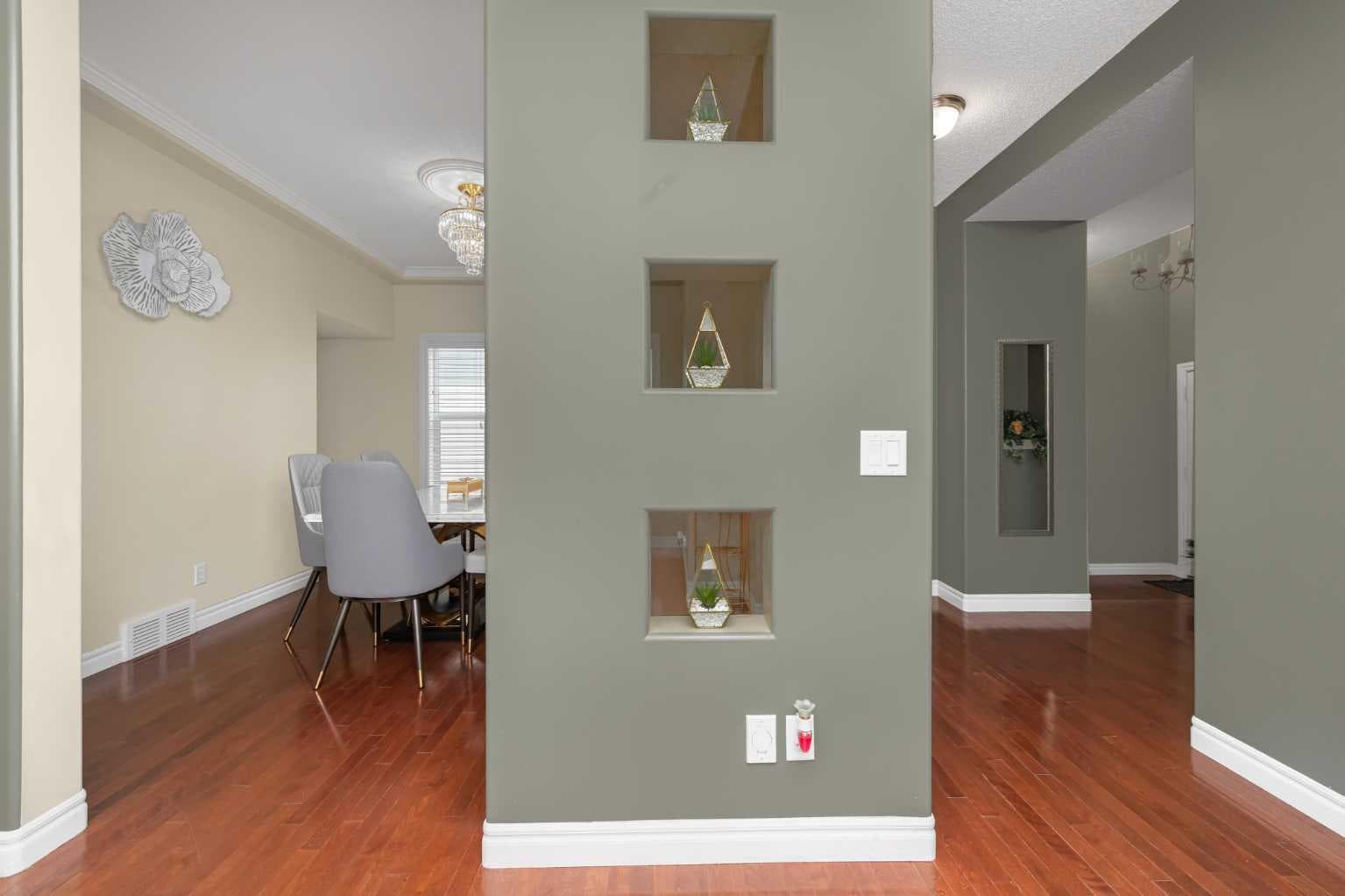 135 Kincora Drive NW