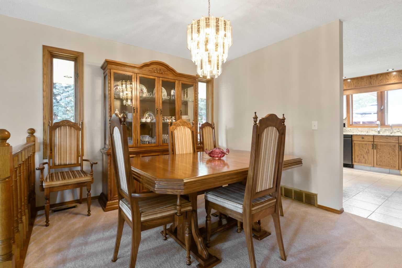 308 Canniff Place SW