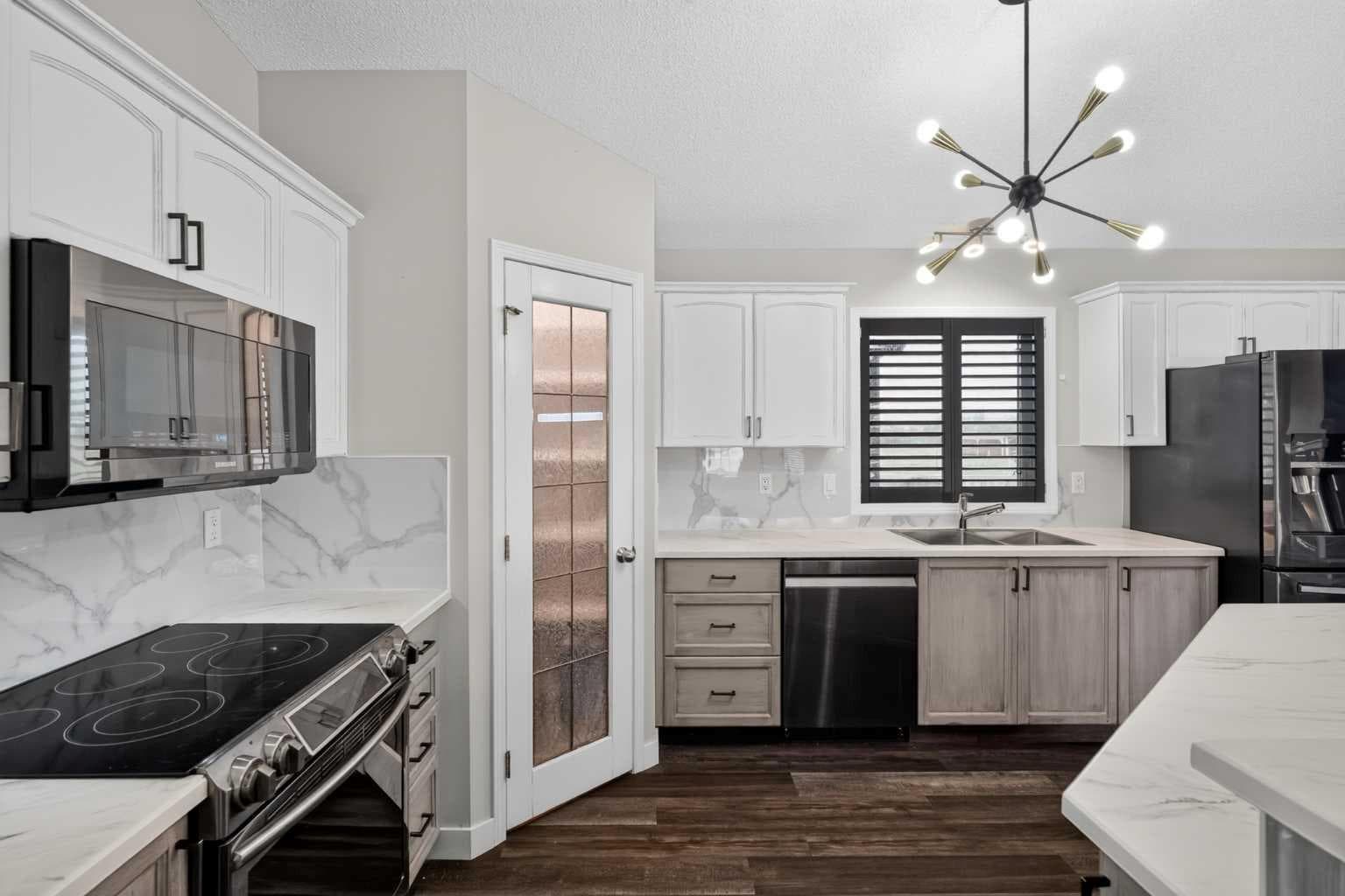 270092 Glenmore Trail 