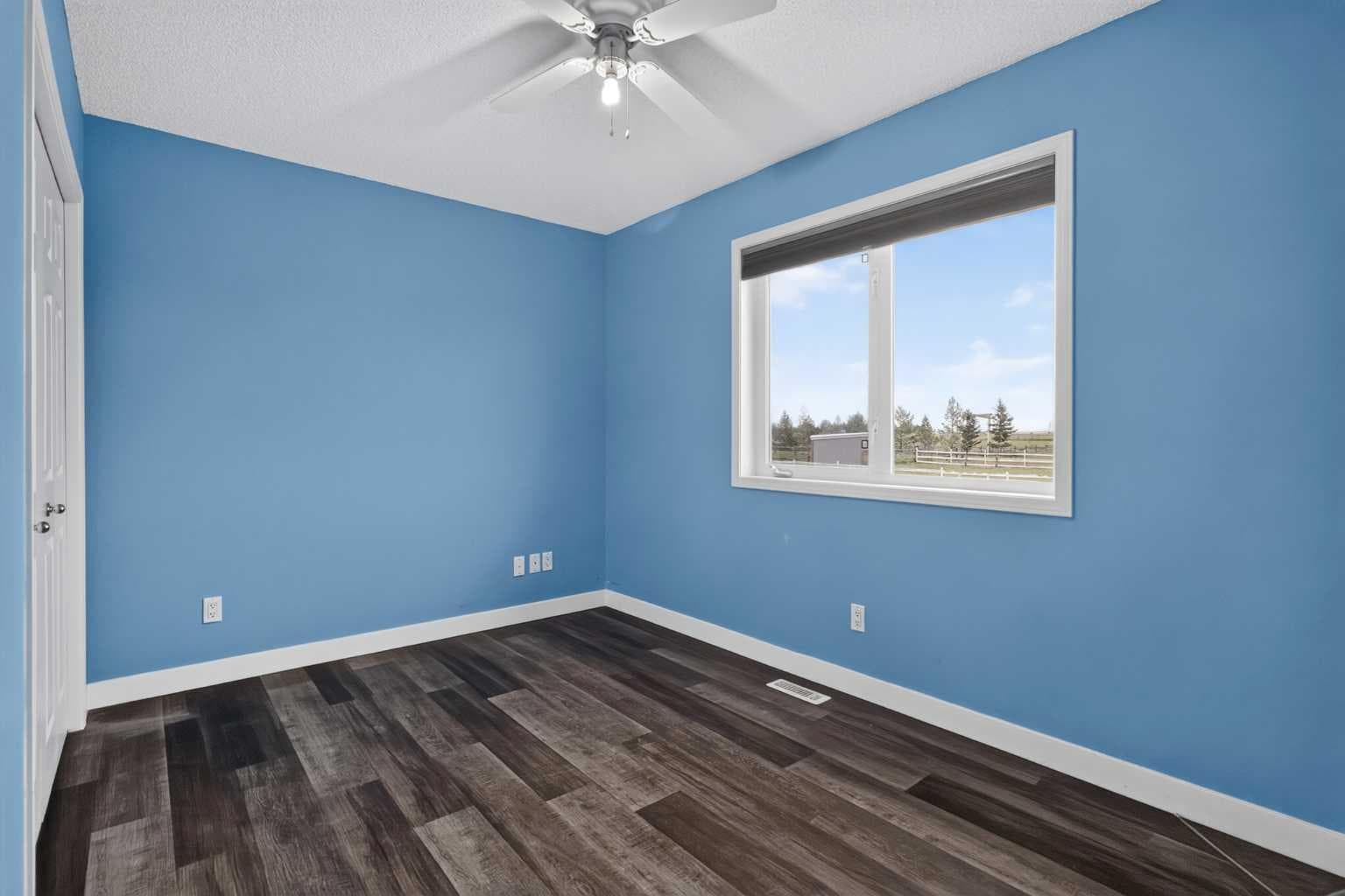 270092 Glenmore Trail 
