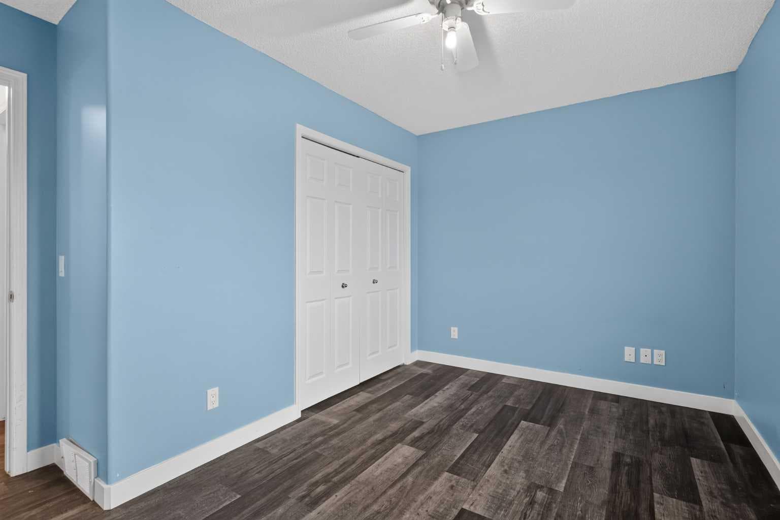 270092 Glenmore Trail 