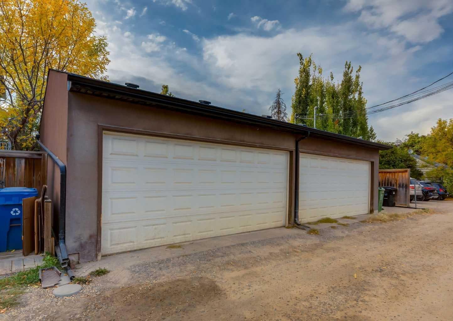 1, 1938 33 Street SW