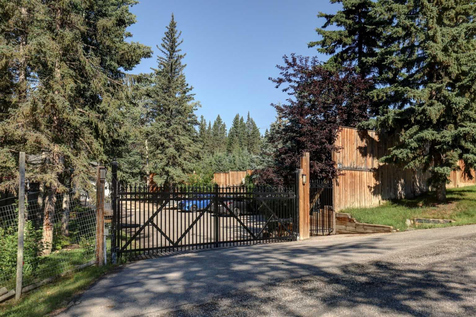 51 Echlin Drive 