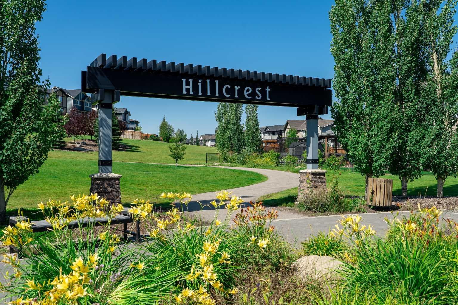 236 Hillcrest Drive SW