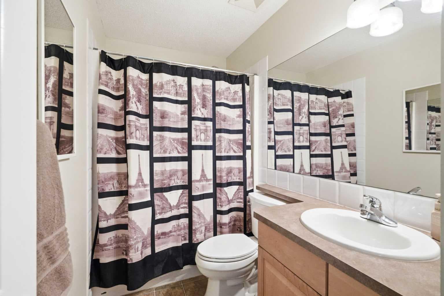 249 Inverness Park SE