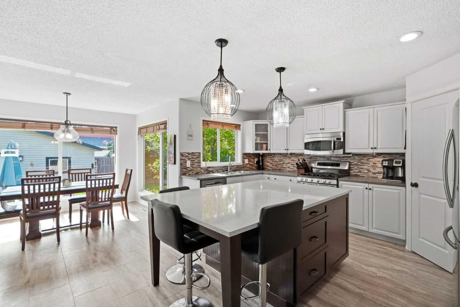 249 Inverness Park SE