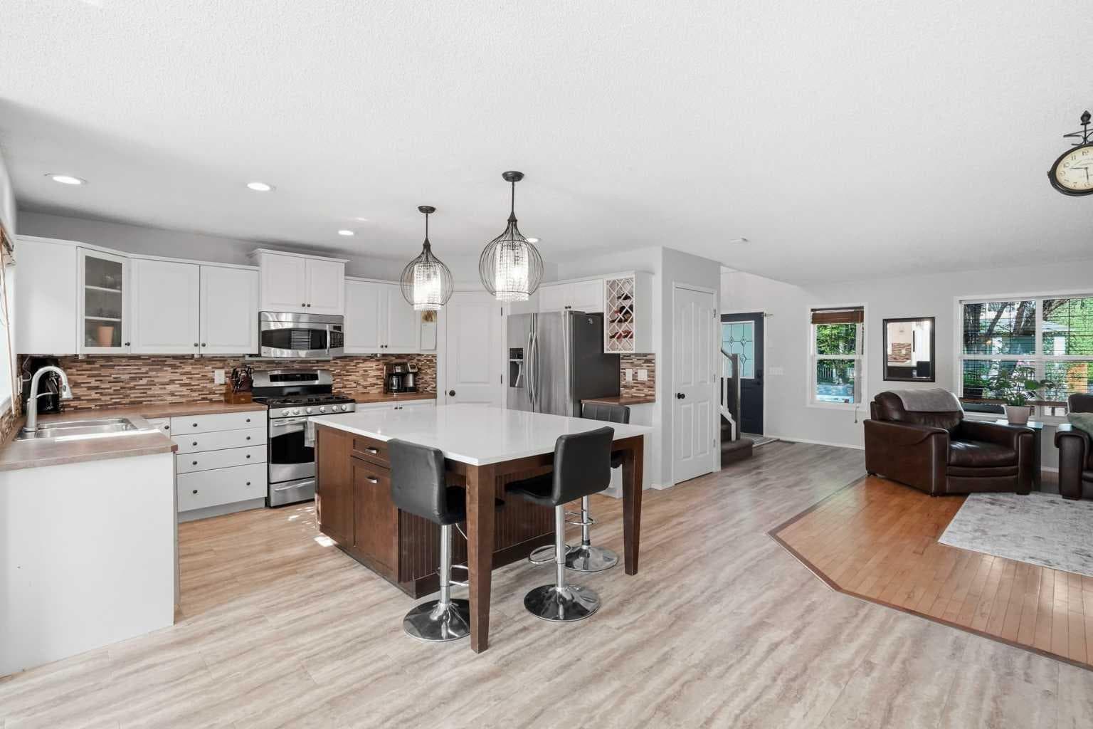 249 Inverness Park SE